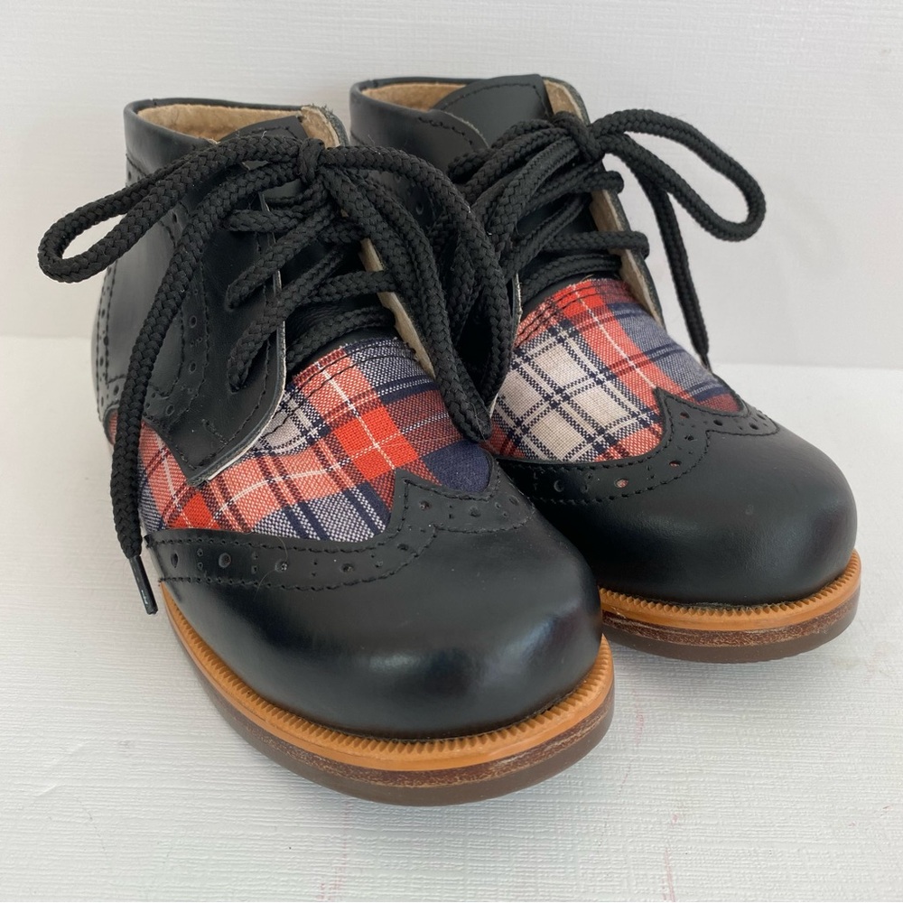 The Humble Soles kids boot black leather red plaid detail lace up size 25 or 9